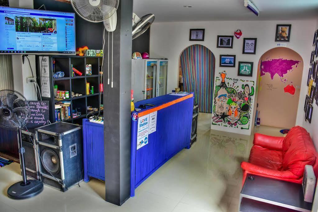Love Station Hostel Baan Tai Exterior foto