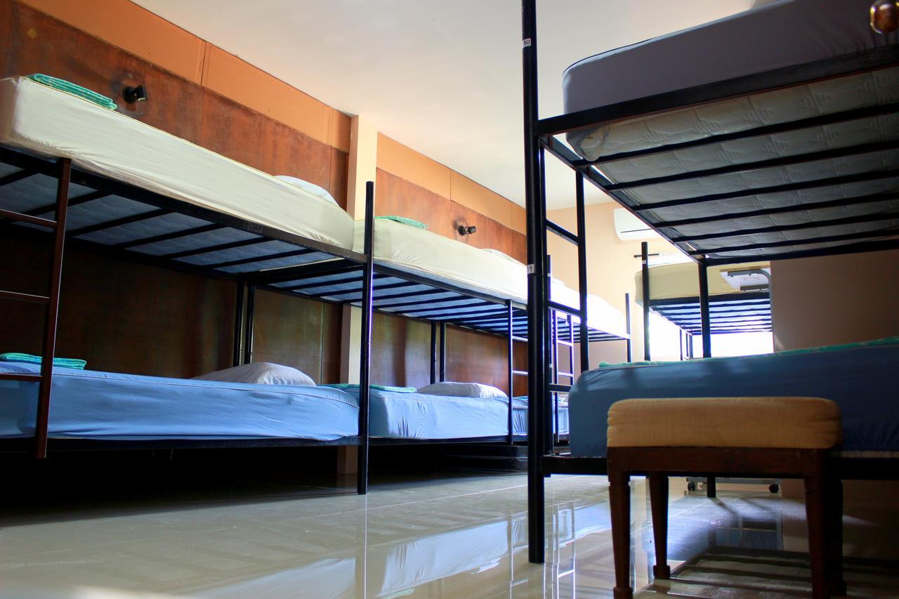 Love Station Hostel Baan Tai Exterior foto