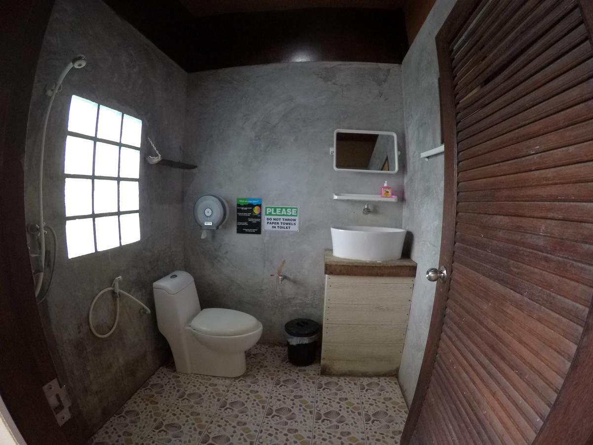 Love Station Hostel Baan Tai Exterior foto