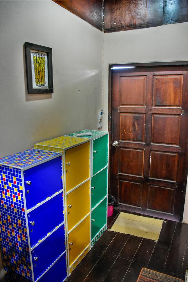Love Station Hostel Baan Tai Exterior foto