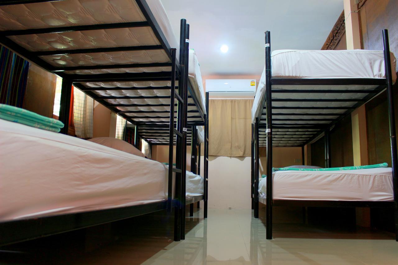 Love Station Hostel Baan Tai Zimmer foto