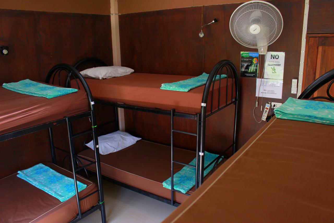 Love Station Hostel Baan Tai Zimmer foto