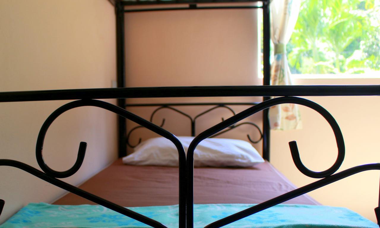 Love Station Hostel Baan Tai Exterior foto