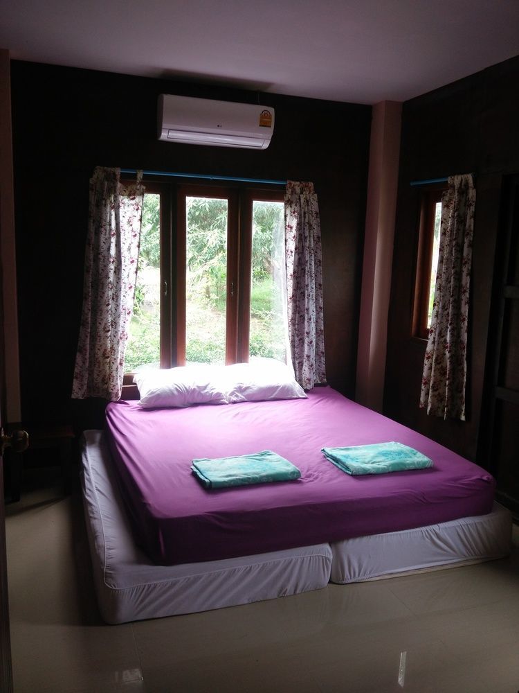 Love Station Hostel Baan Tai Exterior foto